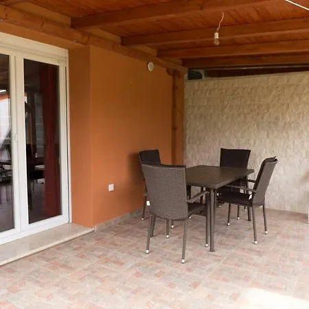 Apartman Parenzzzo *