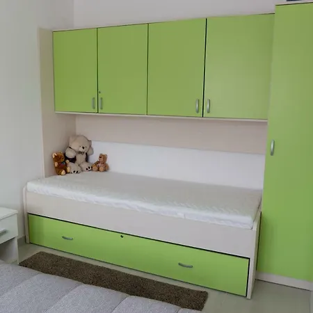 Apartment Apartman Parenzzzo *