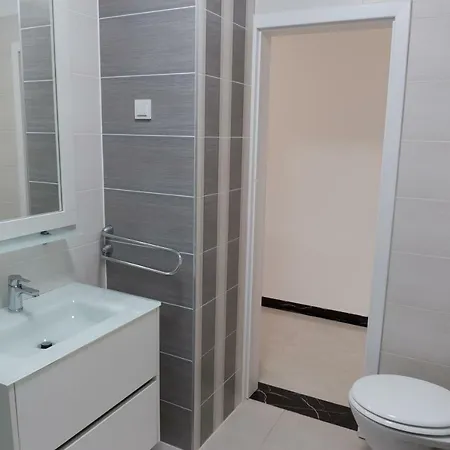 Apartman Parenzzzo Apartment
