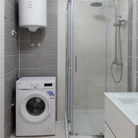 Apartman Parenzzzo *