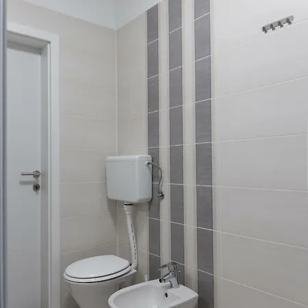 Apartment Apartman Parenzzzo